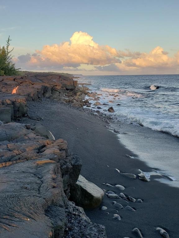 Lava coastline and Pacific ocean